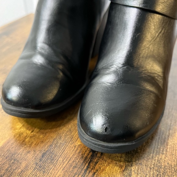 H&M Divided Black Boots with Gold Buckles - Picture 6 of 7